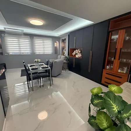 Апартаменти Carihuela Sanmartin House