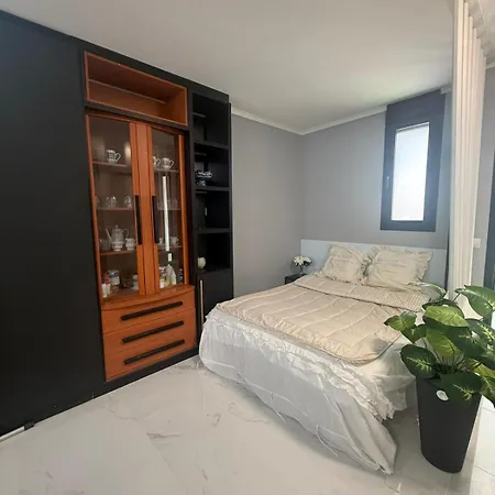 Carihuela Sanmartin House شقة
